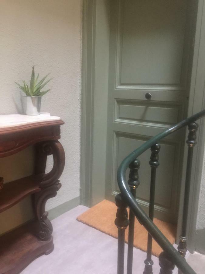 Appartement Hippolyte มงต์เปอลิเยร์ ภายนอก รูปภาพ