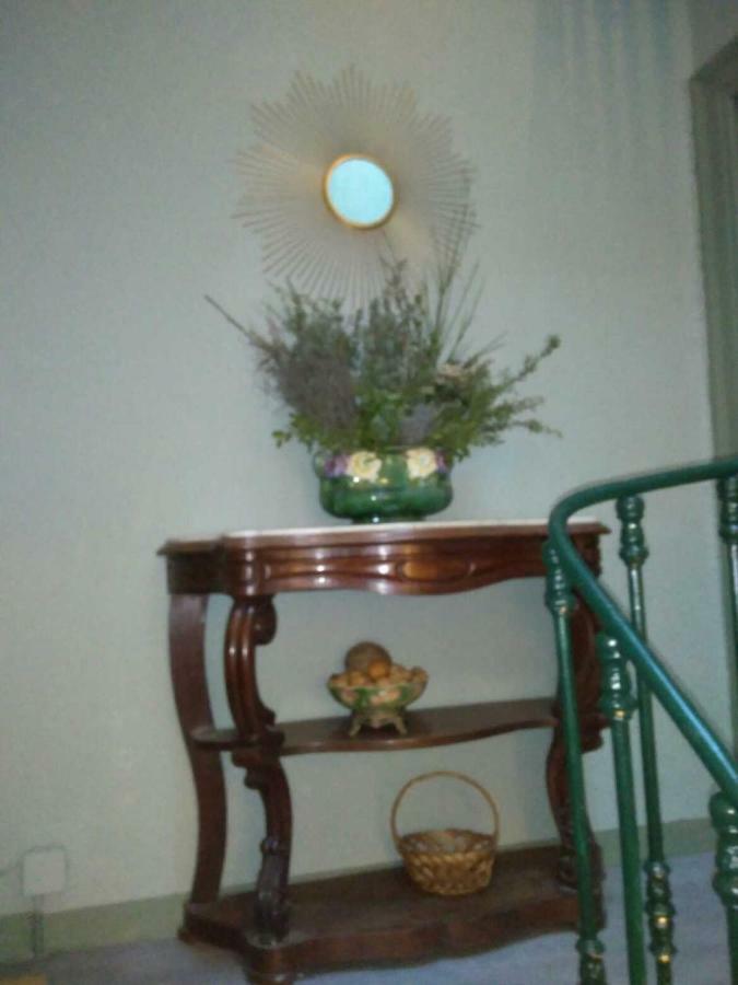 Appartement Hippolyte มงต์เปอลิเยร์ ภายนอก รูปภาพ